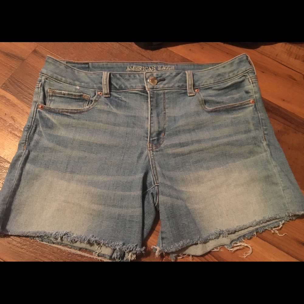 American Eagle Midi short jean sz16